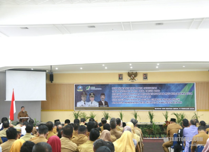 Kadis PMD Bintan Rony Kartika saat memberikan sambutan dalam acara penyerahan DPA ABDes